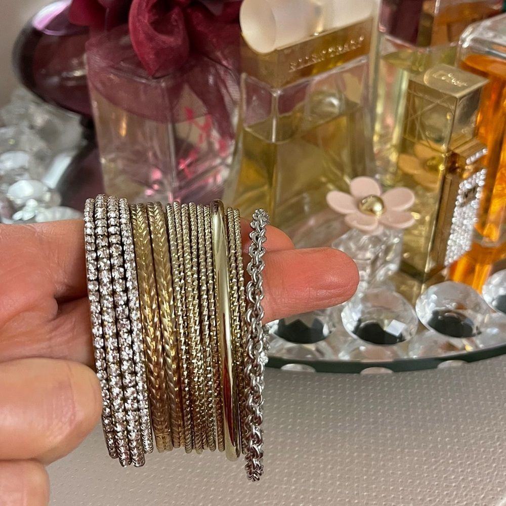 16 piece of bracelets